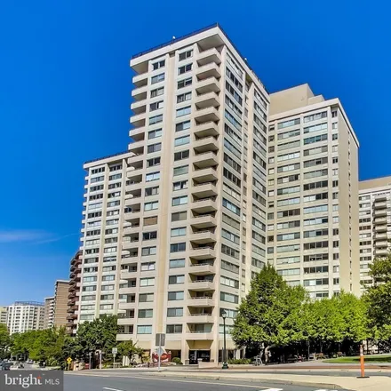 Image 3 - The Willoughby of Chevy Chase Condominium, North Building, 5500 Friendship Boulevard, Friendship Heights Village, Montgomery County, MD 20815, USA - Condo for sale
