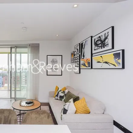 Image 7 - Pearce House, 8 Circus Road West, Nine Elms, London, SW11 8EY, United Kingdom - Apartment for rent