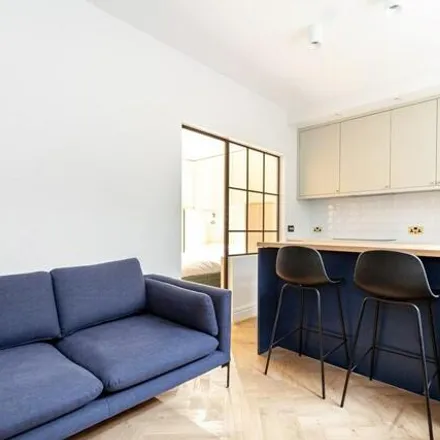 Rent this 1 bed apartment on 136 Cambridge Street in London, SW1V 4EH