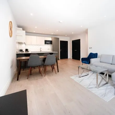 Rent this 2 bed apartment on Chapman House in 1 Mattock Lane, London