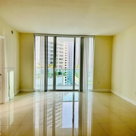 Image 2 - Solaris at Brickell Bay, 170 Southeast 12th Terrace, Miami, FL 33131, USA - Apartment for rent