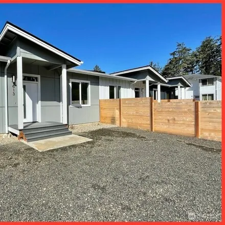 Buy this 2 bed house on 613 Sunset Avenue in Ocean Shores, Grays Harbor County