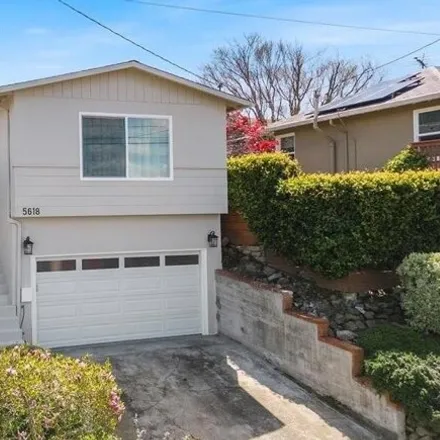 Buy this 3 bed house on 5642 Van Fleet Avenue in Richmond, CA 94804