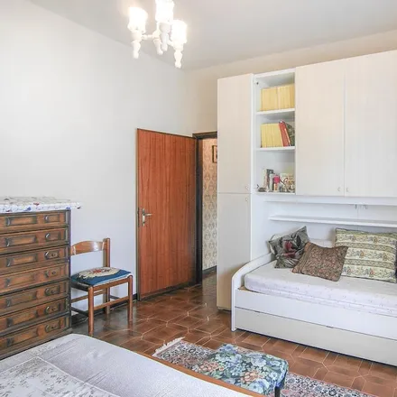 Rent this 2 bed house on Montignoso in Via Stazione, 54038 Montignoso MS