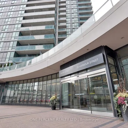 Rent this 1 bed apartment on Pinnacle Centre in Lake Shore Boulevard West, Old Toronto