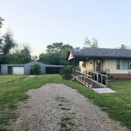 Image 1 - 1446 West Dewey Street, Shawnee, OK 74801, USA - House for sale