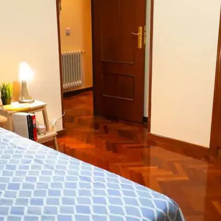 Rent this 3 bed apartment on Rafael Hoteles Ventas in Calle del Elfo, 28027 Madrid