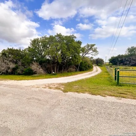 Image 3 - 135 County Road 2652, Medina County, TX 78066, USA - House for sale