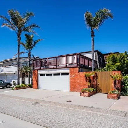 Buy this 3 bed house on 5036 Corbina Way in Oxnard Shores, Oxnard