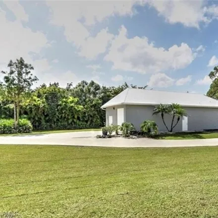 Image 4 - 10449 Deer Run Farms Road, Fort Myers, FL 33966, USA - House for sale