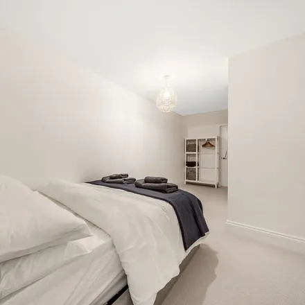 Image 3 - Hastings, TN38 0JL, United Kingdom - Apartment for rent