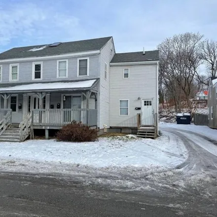 Buy this studio house on 190 Center Street in Brewer, ME 04412