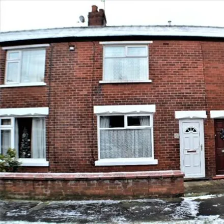 Buy this 3 bed townhouse on 6 Clarence Street in Leyland, PR25 4SX