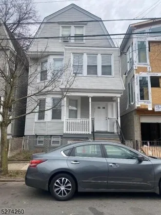 Rent this 3 bed apartment on 873 South 19th Street in Newark, NJ 07108