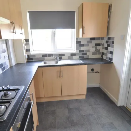 Rent this 2 bed duplex on Alma Road in Sheffield, S35 4GA