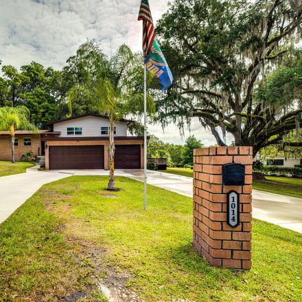 Rent this 4 bed house on 1014 Whiteway Drive in Brooksville, Hernando County