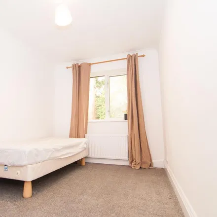 Image 9 - Forest Road, Branksome Chine, Bournemouth, BH13 6DH, United Kingdom - Apartment for rent