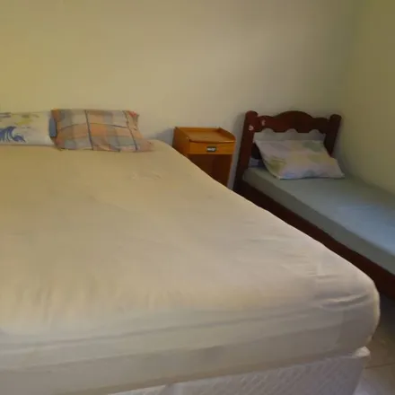 Rent this 3 bed house on Parque Turístico Ecológico "A Tribuna" in Avenida São Paulo, Mongaguá