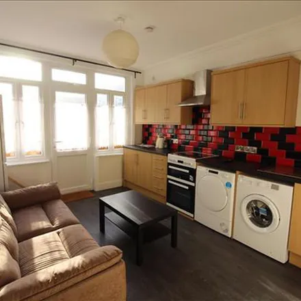 Rent this 2 bed apartment on 41 Devonshire Road in Bedford Place, Southampton