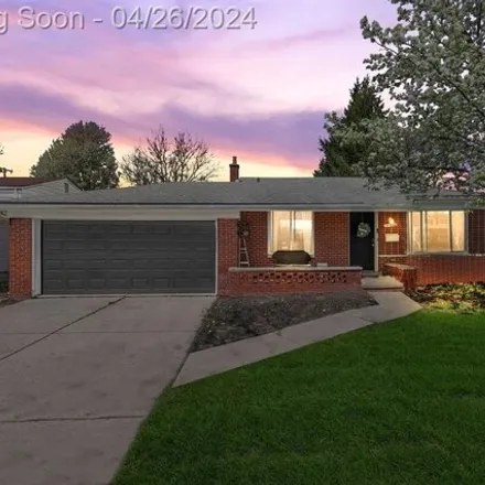 Buy this 4 bed house on 11209 Grenada Drive in Sterling Heights, MI 48312