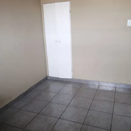 Rent this 2 bed apartment on unnamed road in Rossmore, Johannesburg