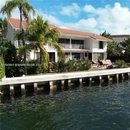 Image 9 - 363 Centre Island Road, Golden Beach, Miami-Dade County, FL 33160, USA - House for sale