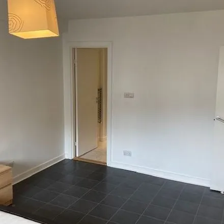 Rent this 2 bed townhouse on Elliot Street in Glasgow, G3 8EX