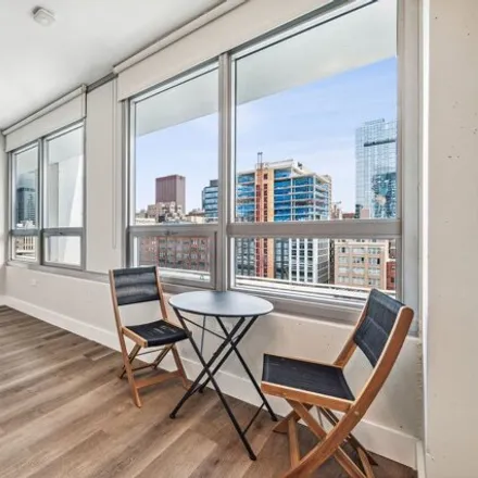 Image 6 - Wells Street Tower, 701 South Wells Street, Chicago, IL 60607, USA - Condo for sale