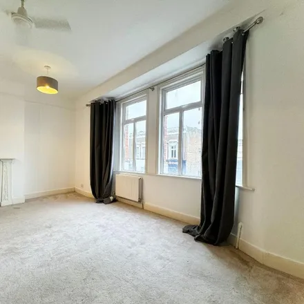 Image 1 - Kingston Road, London, SW19 1LA, United Kingdom - Apartment for rent
