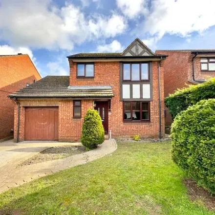 Buy this 4 bed house on Wheatfield Way in Chesterfield, S42 7PB