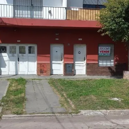 Buy this 4 bed house on San Luis 1464 in Quilmes Este, 1877 Quilmes
