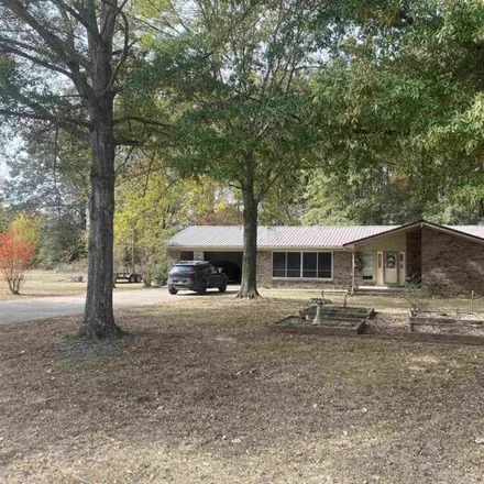 Buy this 3 bed house on 69 Aunt Bee Road in Southside, Hardin County