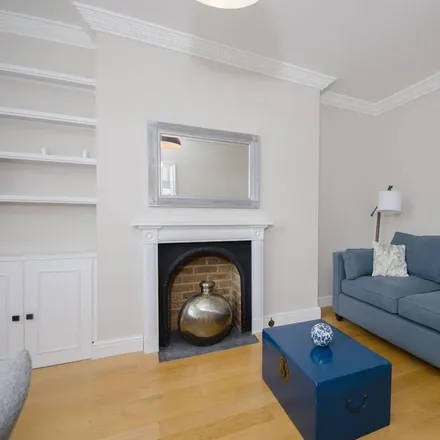 Rent this 2 bed apartment on Victoria Court in 17/19 Kempsford Gardens, London