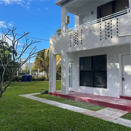 Image 2 - 1800 Normandy Drive, Isle of Normandy, Miami Beach, FL 33141, USA - Apartment for rent