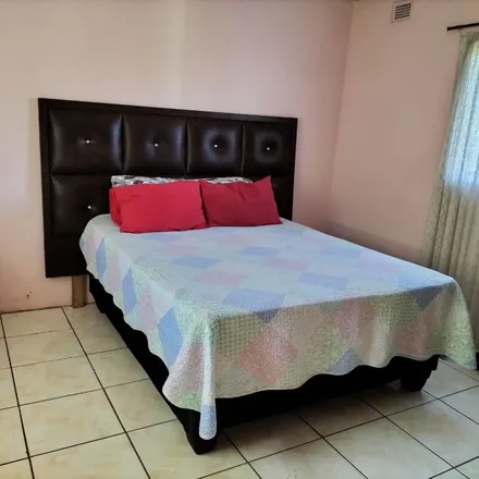 Rent this 2 bed apartment on Sipholile Circle in KwaDabeka, Clermont