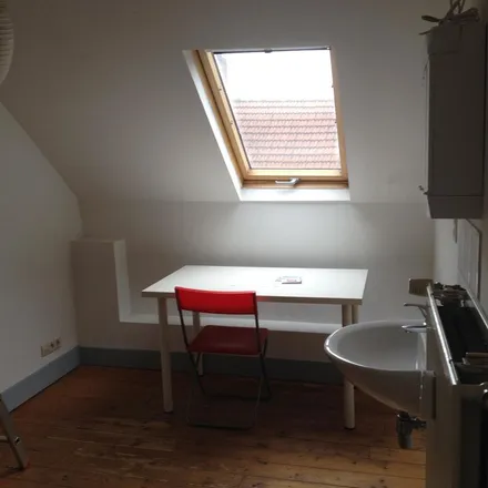 Rent this 2 bed apartment on Rue Camusel - Camuselstraat 35 in 1000 Brussels, Belgium