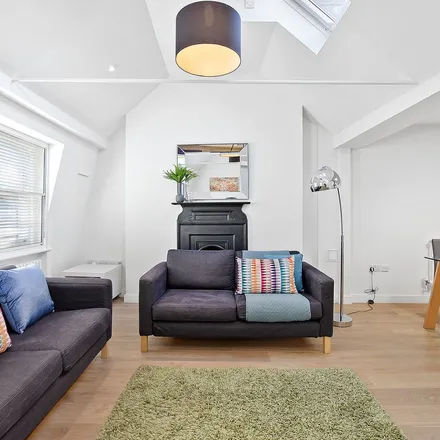 Rent this 2 bed apartment on Salt Yard in 60 Berwick Street, London
