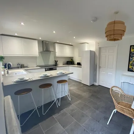 Rent this 5 bed townhouse on Waterworks Road in Norwich, NR2 4LT