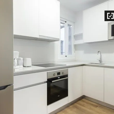 Rent this 2 bed apartment on unnamed road in 28019 Madrid, Spain