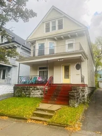 Rent this 3 bed apartment on 637 West Delavan Avenue in Buffalo, NY 14222