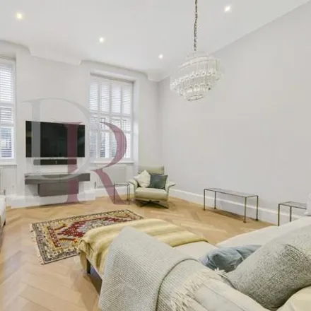 Rent this 3 bed room on New River Head in 173 Rosebery Avenue, Angel