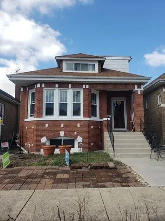 Buy this 5 bed house on 6218 South Kenneth Avenue in Chicago, IL 60629