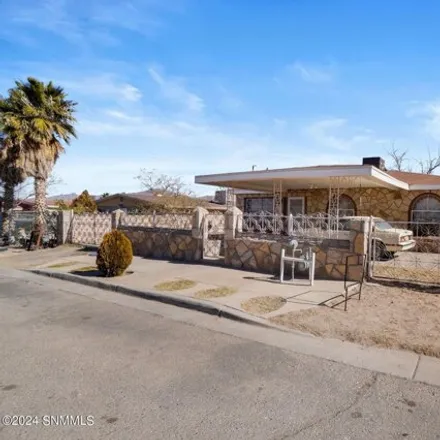 Buy this 3 bed house on 153 Yucca Drive in Sunland Park, NM 88063