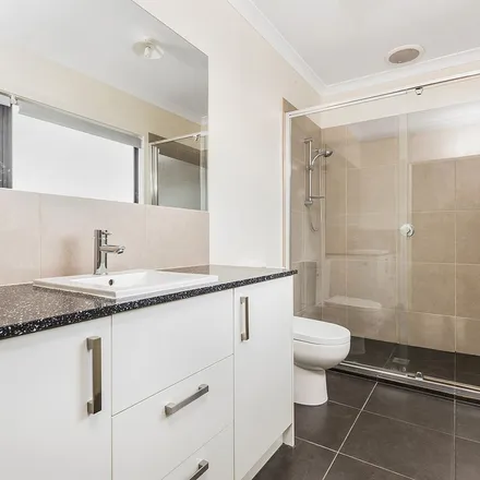 Rent this 5 bed apartment on Roy Street in Oakleigh East VIC 3166, Australia
