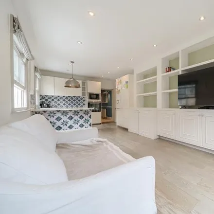 Image 1 - Delia Street, London, SW18 4DR, United Kingdom - Apartment for rent