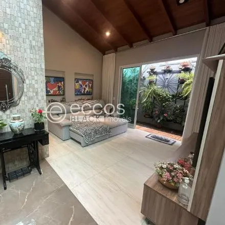 Rent this 4 bed house on Avenida Argemiro Evangelista Ferreira in Shopping Park, Uberlândia - MG