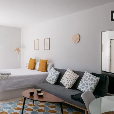 Rent this studio apartment on Madrid in Calle Frigiliana, 2