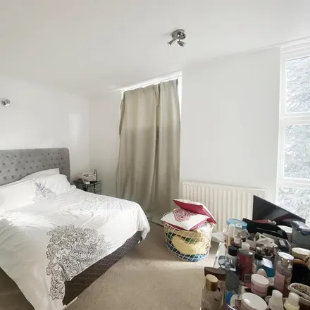 Image 7 - 111 Canfield Gardens, London, NW6 3DY, United Kingdom - Townhouse for rent