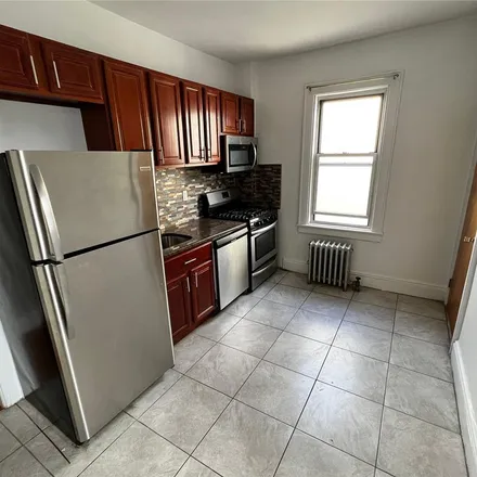 Image 3 - 21-71 36th Street, New York, NY 11105, USA - Apartment for rent