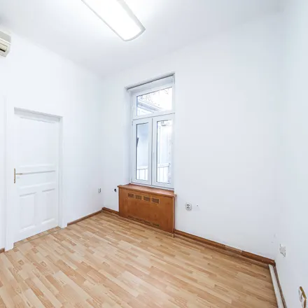 Buy this 4 bed apartment on V. policijska postaja Zagreb (Medveščak) in Ulica Antuna Bauera 1, 10000 City of Zagreb